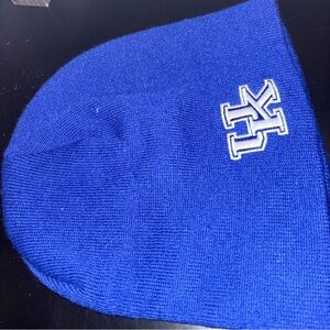 Kentucky Wildcats ncaa beanie. Never worn. Captivating brand unisex